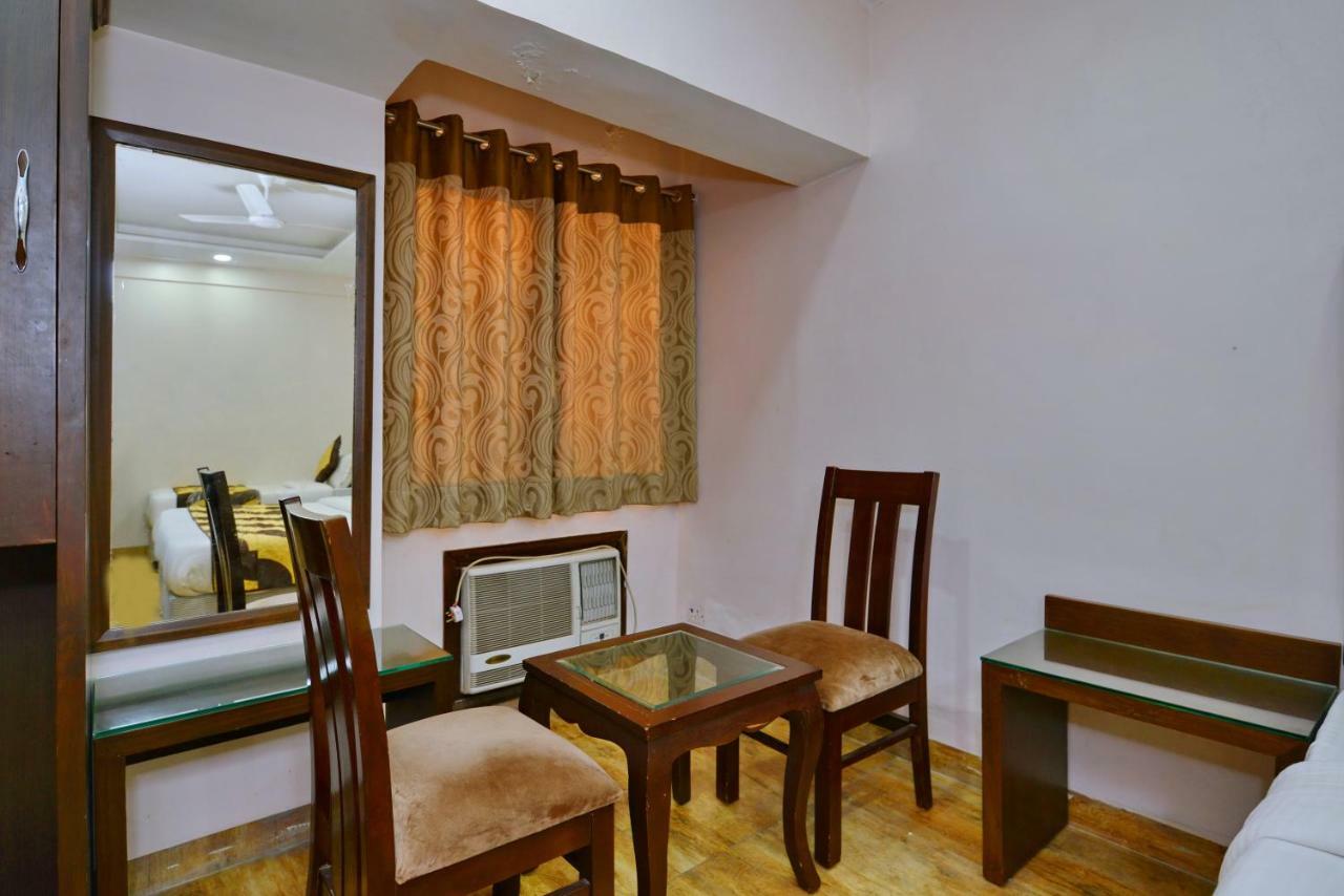 Hotel Kabeer New Delhi @ New Delhi Railway Station Buitenkant foto